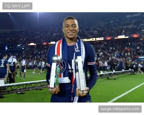 姆巴佩2017年摩纳哥崛起：年轻天才引爆足坛，未来可期