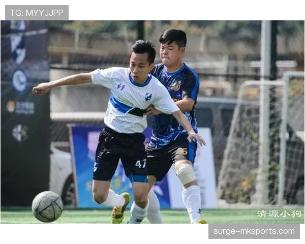 阿利松温情分享家庭日常,温馨互动拉近与球迷距离 阿利松温情分享家庭日常,温馨互动拉近与球迷距离